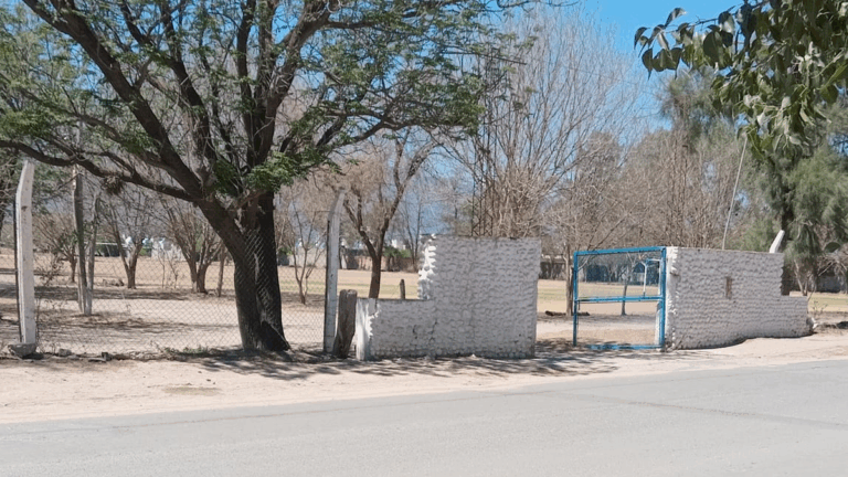 Iramaín impulsa la expropiación del predio del Club Banco para uso deportivo municipal