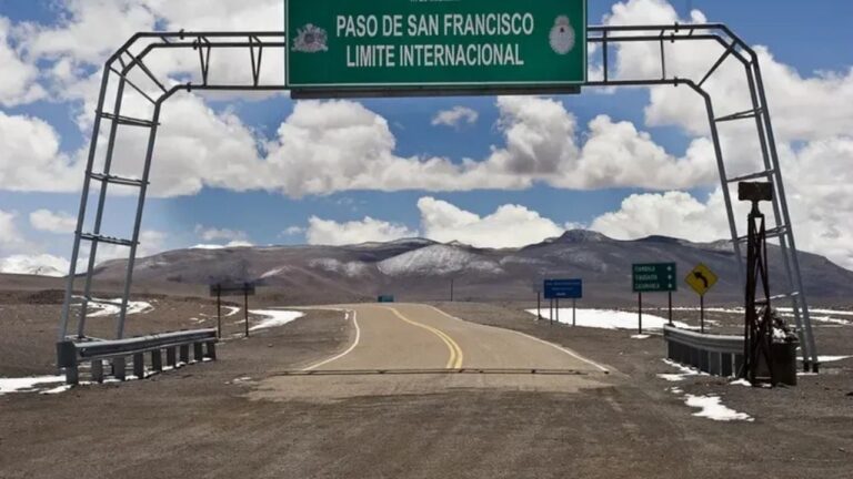 Habilitación y horarios del Paso Internacional San Francisco
