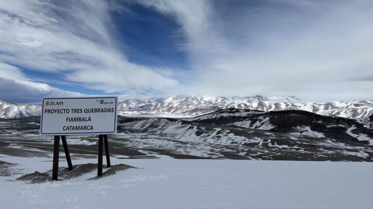 Denuncian a Paulón por la cesión de tierras para Zijin-Liex y piden frenar una obra