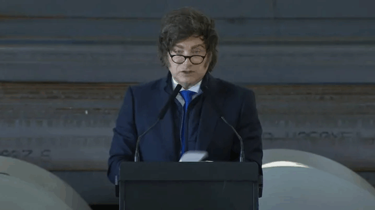 Milei calificó el rescate financiero como «un hito fundacional» y anticipó un proyecto de reforma laboral