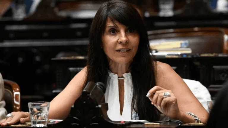 Facundo Manes pidió la expulsión de la libertaria Lorena Villaverde y denunció el avance de la narcopolítica