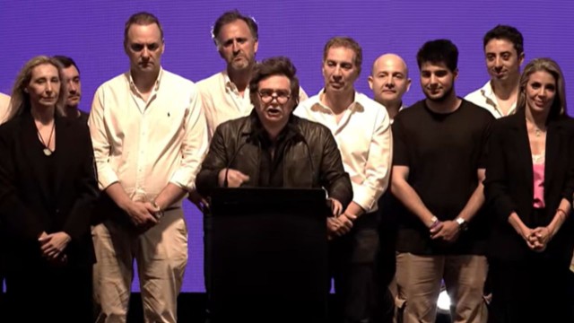 Milei cerró la campaña en Rosario: «A partir del domingo, Argentina va a cambiar en serio»