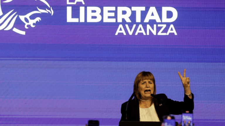 Bullrich dijo que el Gobierno no hablará con quienes «tienen la cabeza formateada en el kirchnerismo»