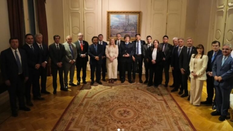 Raúl Jalil posteó sobre la reunión con el presidente Milei