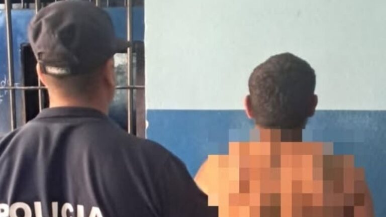 Agredió a efectivos con un tubo de acero y fue arrestado en el norte de la ciudad