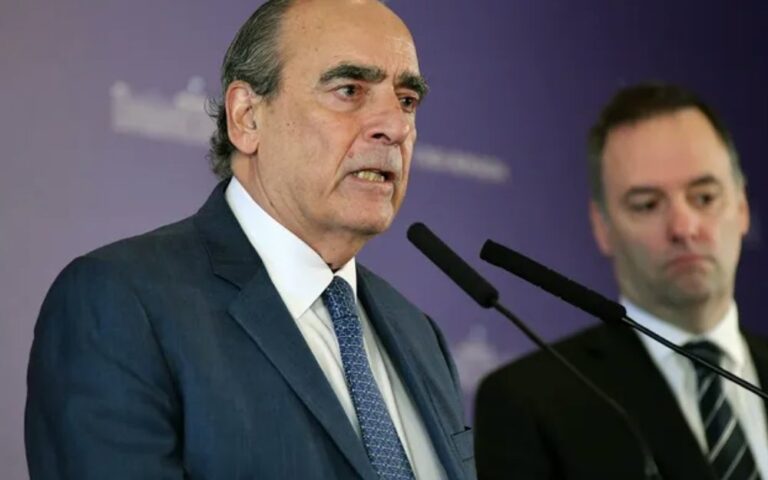 Sin verse con Milei, Guillermo Francos se despide de la Rosada con un saludo a sus equipos y una reunión con Adorni