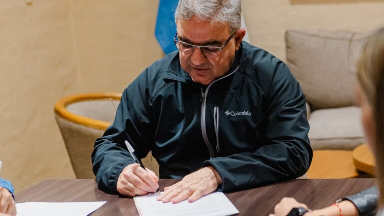 El Gobierno provincial oficializó la condonación de la 3ra cuota del préstamo a municipios para pago del SAC