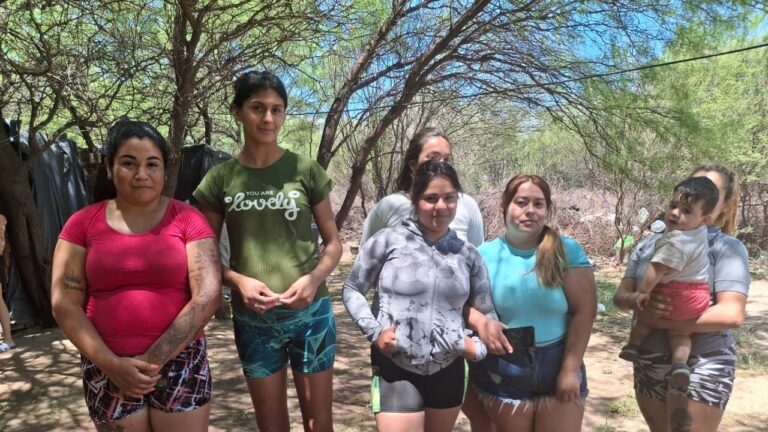 Desalojo en Valle Viejo: «De acá no me voy a mover hasta que no nos den una respuesta