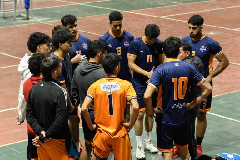 Se definieron los clasificados a cuartos de final en el vóley local