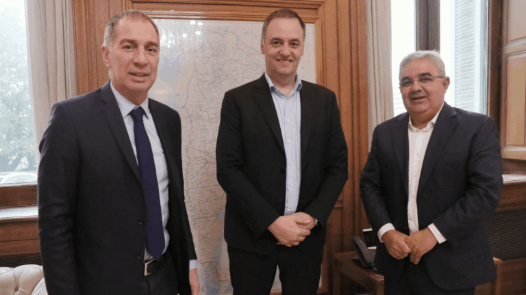 Jalil en Casa Rosada con Adorni y Santilli: los temas tratados y su posible impacto en la provincia