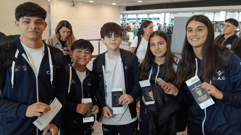 Los cinco gimnastas catamarqueños ya están en España para participar del Mundial de Trampolín