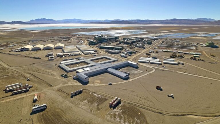 Cuestionan unificación de fideicomisos mineros y piden volver a la Ley de Regalías