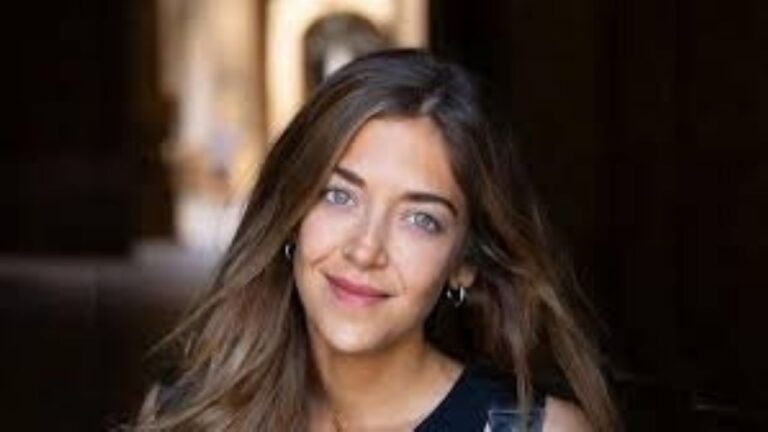 Renunció Ornella Calvete tras el hallazgo de USD 700 mil en su domicilio en el marco de la Causa ANDIS