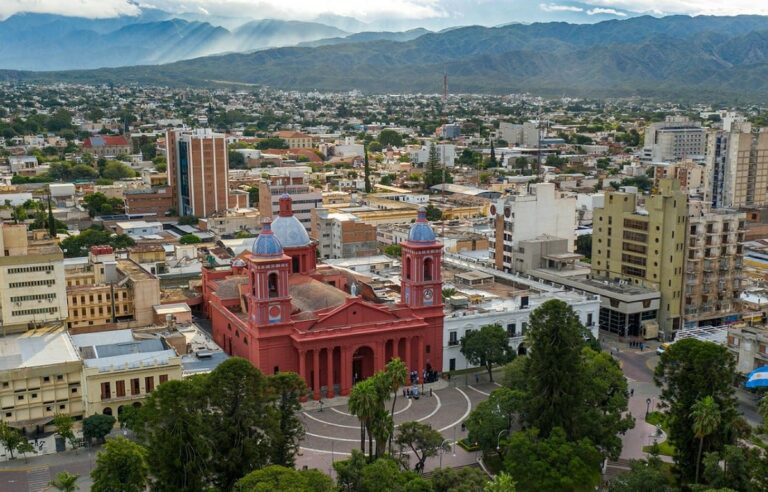 Efemérides del 24 de noviembre: hitos históricos y religiosos que marcaron a Catamarca