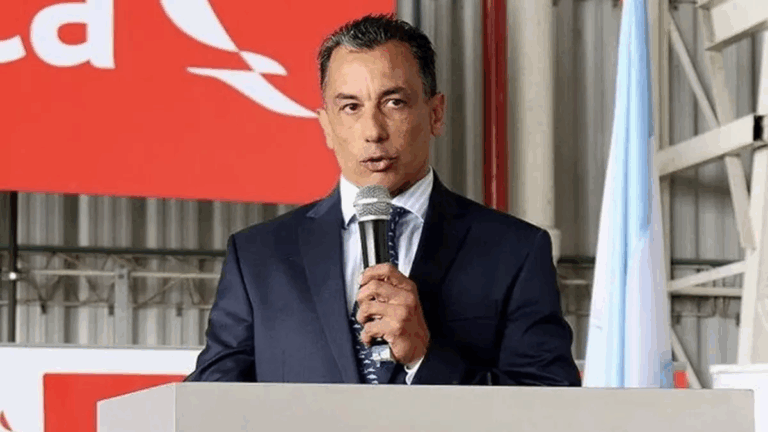 El juez Casanello pidió investigar a autoridades de Migraciones y PSA por no haber incautado el celular a un empresario involucrado en la causa ANDIS