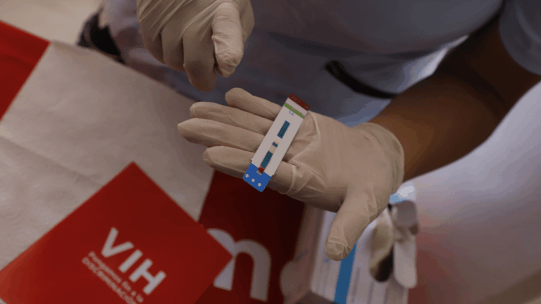 Día mundial del VIH: crecen los diagnósticos tardíos en Catamarca y Nación reduce insumos para 2026