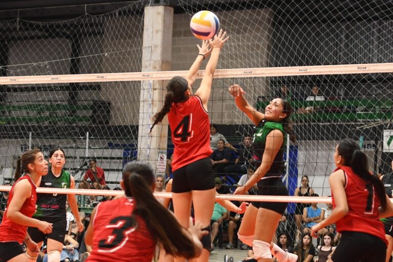 Se definieron los finalistas del Torneo Anual de vóley local