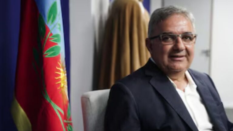 A dos días de la elección en Diputados, la definición de Raúl Jalil puede cambiar la primera minoría