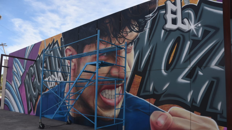 El mural de Agustín Tapia entra en su tramo final