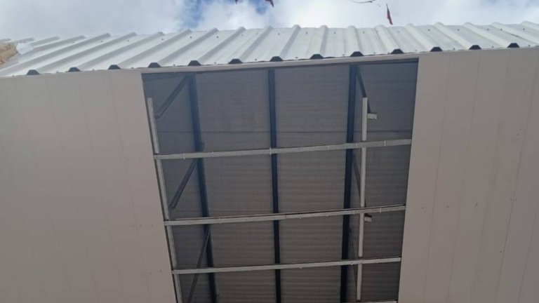 Alerta en Fiambalá por desprendimientos en el techo de la nueva terminal