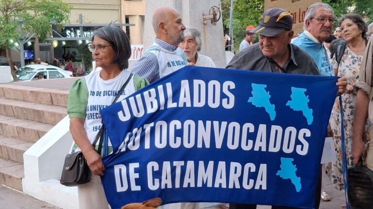 Marcha de Los Jubilados N 57: En el día de los Derechos Humanos junto a una movida cultural