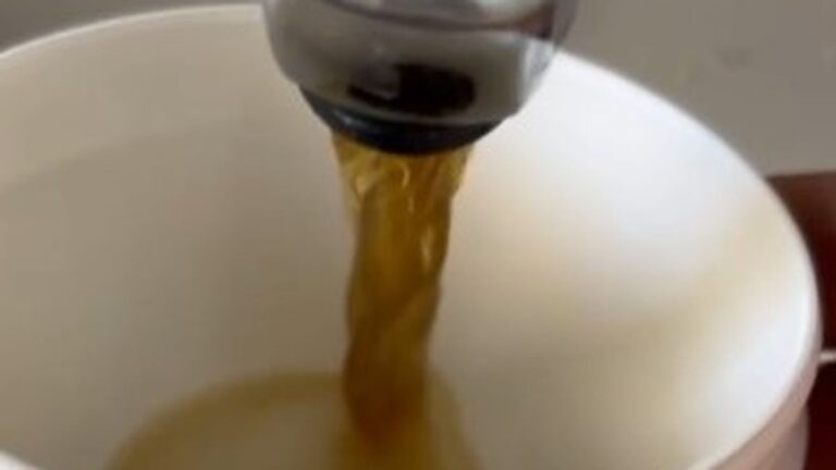 Vecinos reclaman nuevamente por la turbiedad del agua potable