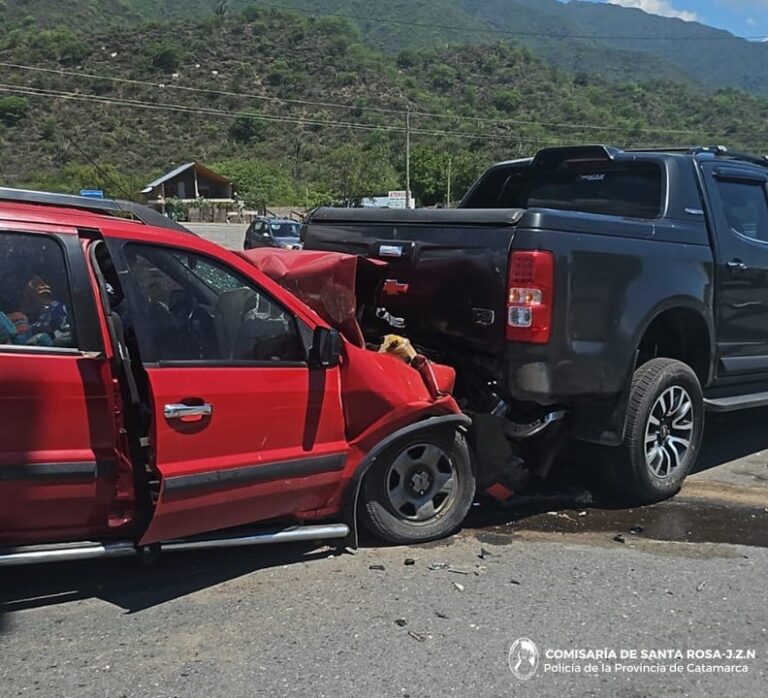 Tres vehículos protagonizaron un choque en cadena en Valle Viejo