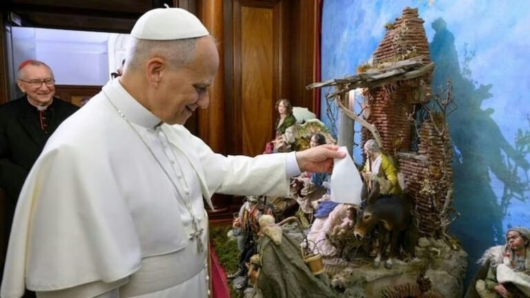 En su primer mensaje en Navidad, León XIV pidió «24 horas de paz en todo el mundo» y lamentó la negativa de Rusia