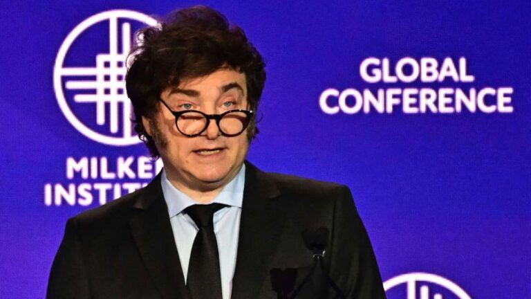 Con parte del Gabinete de vacaciones, Milei sigue en actividad y se enfoca en los objetivos de 2026
