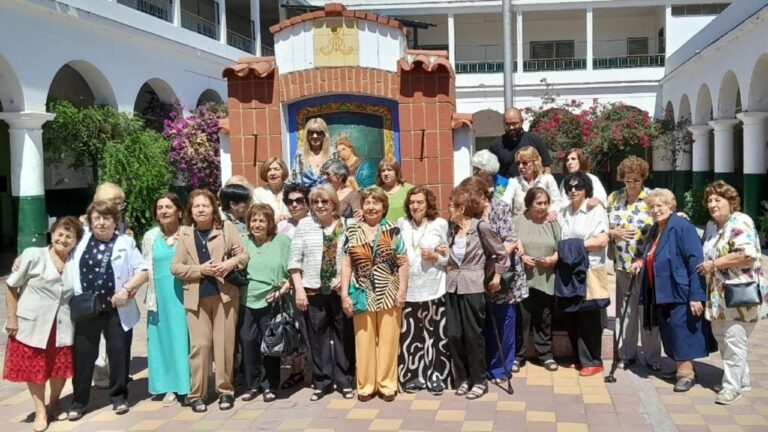 Emotivo reencuentro para festejar los 60 años de egresadas del Colegio Nuestra Señora del Huerto