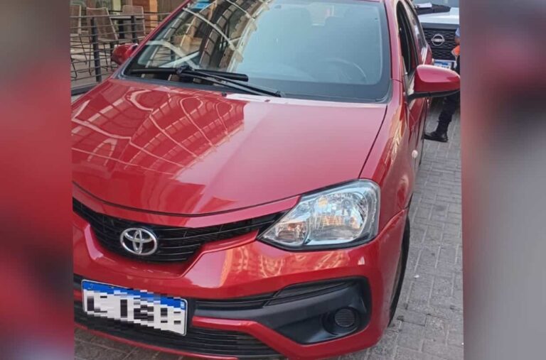 Policías incautaron un automóvil por alcoholemia positiva en el centro de la Capital