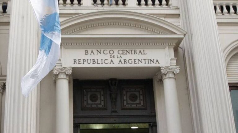 El Banco Central compró dólares y las reservas superaron los US$ 44.000 millones