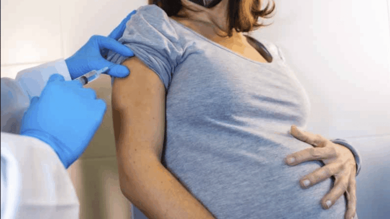 La vacuna que protege a los recién nacidos: inicia la campaña contra el VSR