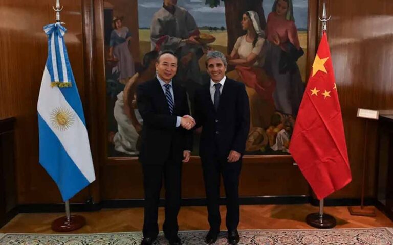 China tendió la mano y salvó el pago de deuda en un momento clave para Javier Milei