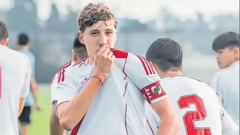 River Plate denunció ante la FIFA al representante Martín Guastadisegno por la salida del juvenil Luca Scarlato
