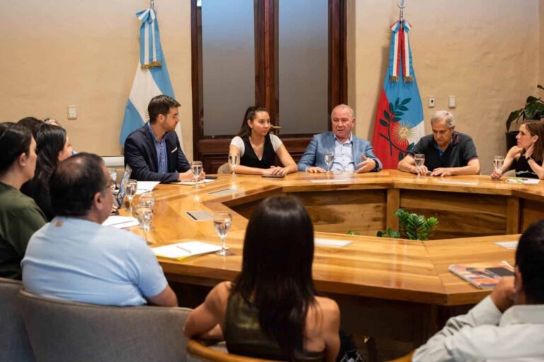 Dengue e influenza: Dusso encabezó el COE Ampliado y reforzó acciones preventivas en Catamarca