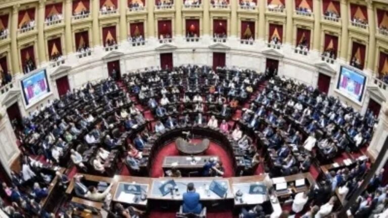 El DNU que amplía el poder de la SIDE ya está en el Congreso y la oposición busca frenarlo