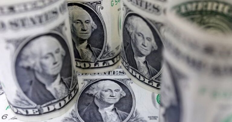 El dólar bajó 40 pesos en diez días y busca un nuevo piso