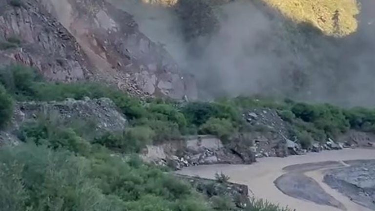 Se produjo un desplazamiento de cerro en cercanías al monumento a la Bizcacha, en Belén