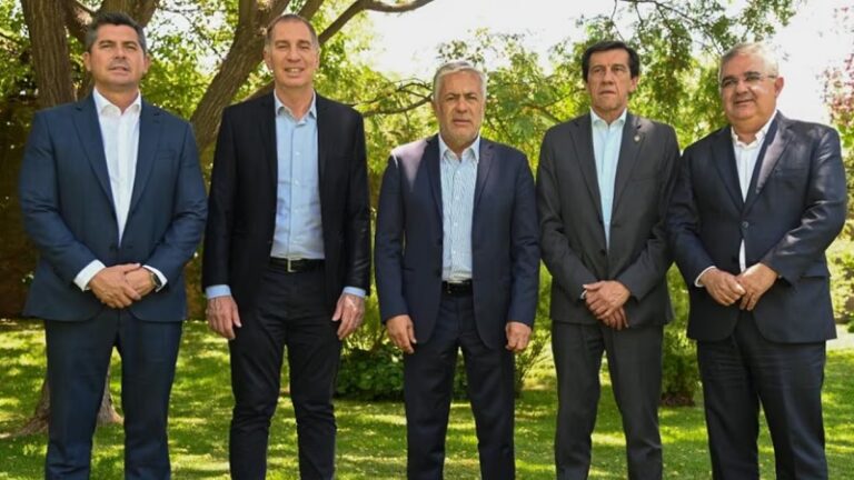 Gobernadores negocian la coparticipación en la reforma laboral