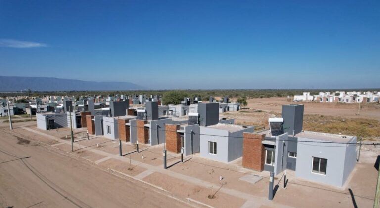 Acuña aparece señalado como el gestor del IPV