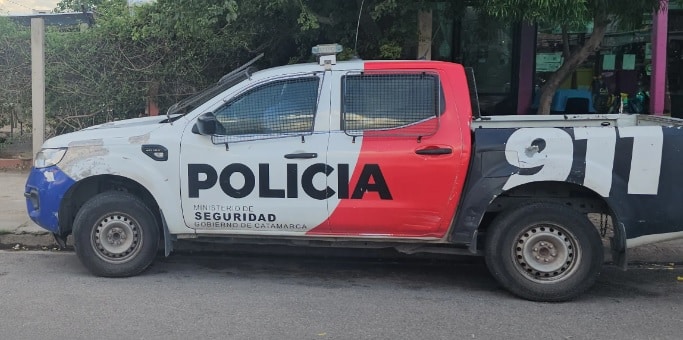 Un policía resultó herido con arma blanca durante un procedimiento