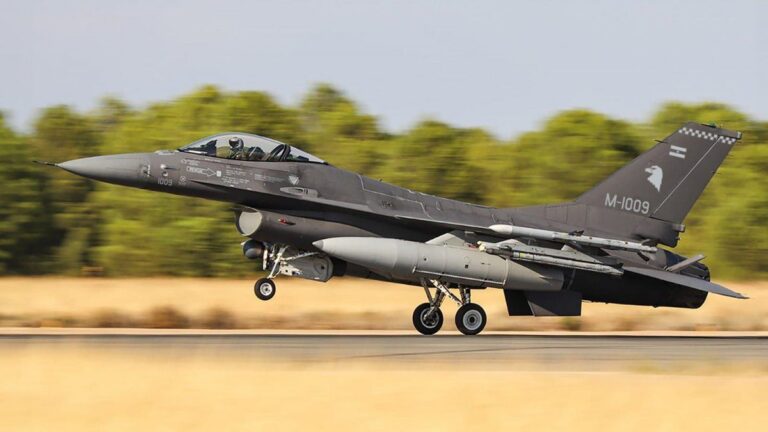 El Gobierno confirmó el contrato para los F-16 pero dijo que EEUU eligió a la empresa