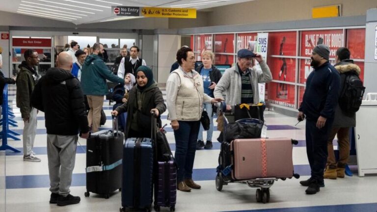 Cerca de 24.000 ciudadanos de EEUU volvieron a casa desde Medio Oriente