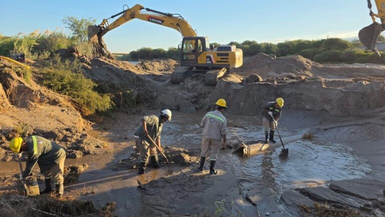 Río del Valle: lograron acceder a las cañerías dañadas y se inicia la reparación del sistema