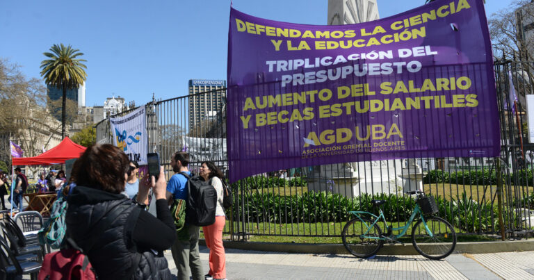 Paro universitario: los docentes comenzaron una semana de protestas en todo el país en reclamo de mejoras salariales