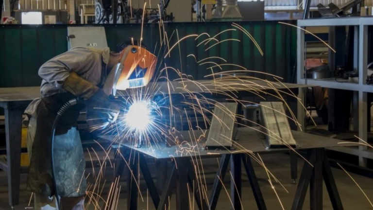 La actividad metalúrgica cayó 10% interanual en febrero y usa el 40% de su capacidad instalada