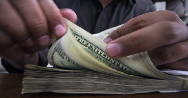 Dólar tarjeta hoy: a cuánto cotiza este jueves 19 de marzo