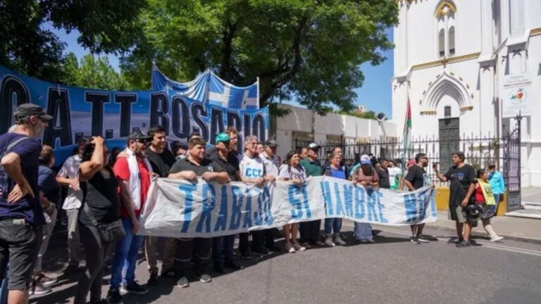 Iglesia y sindicatos se unen contra la reforma laboral y alertan por la situación social