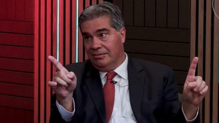 Jugando a la derecha: Capitanich dice que el peronismo podría pactar con Villarruel y Macri en 2027